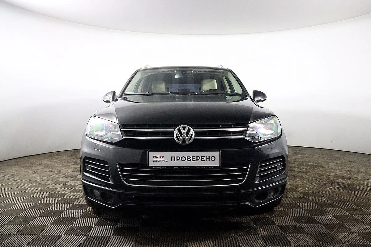 Volkswagen Touareg Image 2